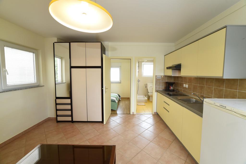 Apartments Galic Kampor المظهر الخارجي الصورة