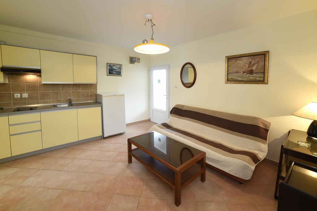 Apartments Galic Kampor المظهر الخارجي الصورة