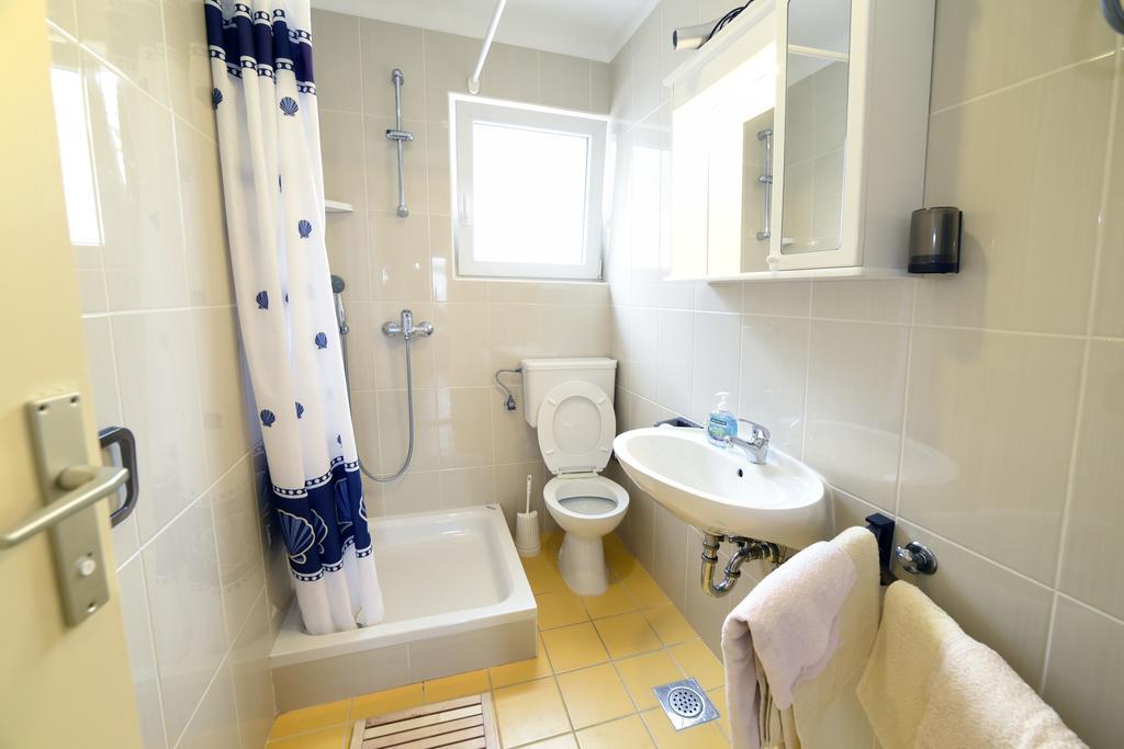 Apartments Galic Kampor المظهر الخارجي الصورة